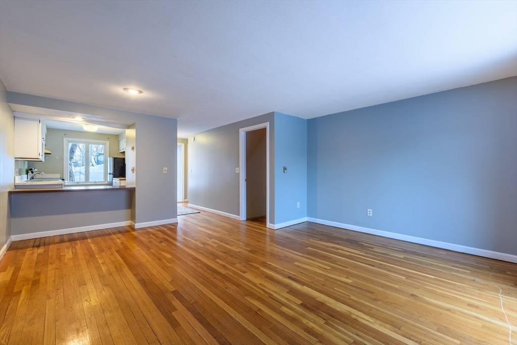 Amherst, MA 01002,17 Webster Ct #17