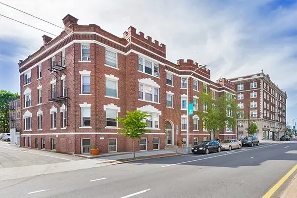 1800 Mass Ave #12, Cambridge, MA 02140