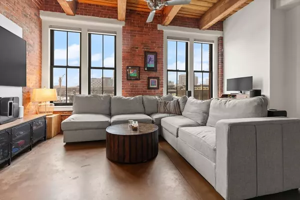 Boston, MA 02127,9 W Broadway #309