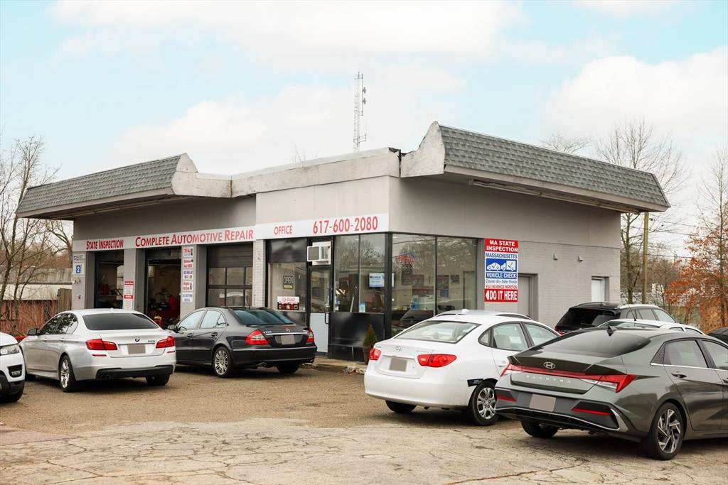 Rockland, MA 02370,258 Union St