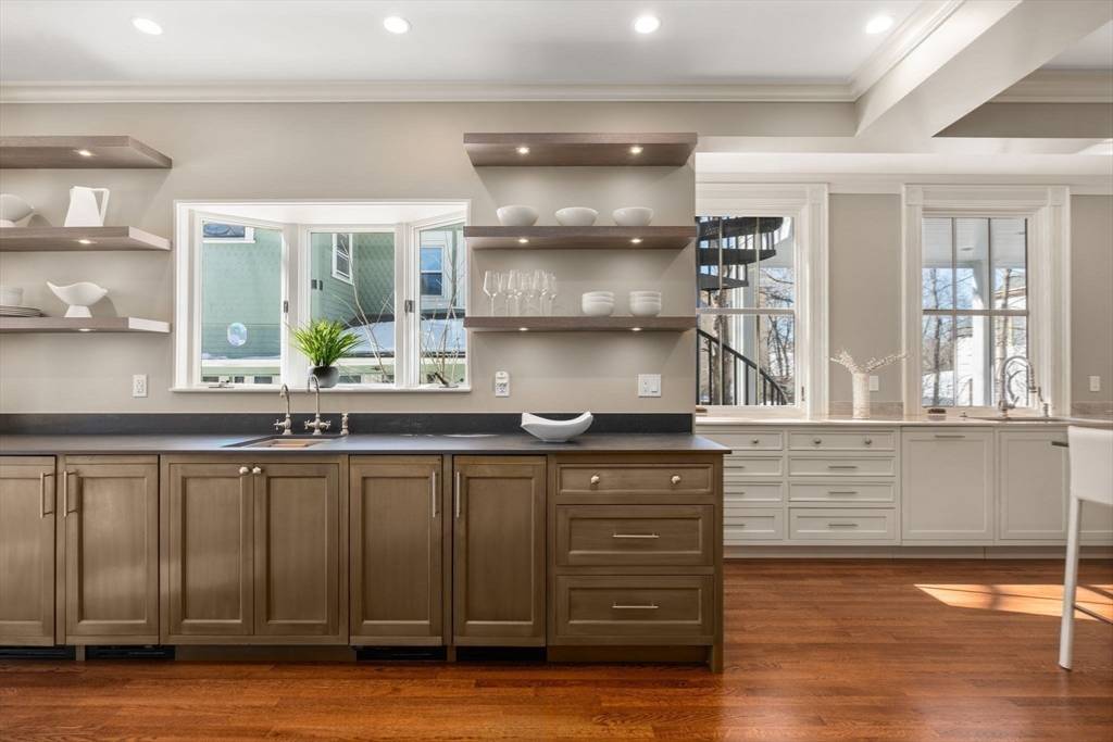 Brookline, MA 02446,232 Kent Street