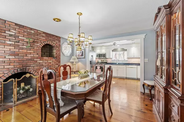 North Andover, MA 01845,26 Sutton Place