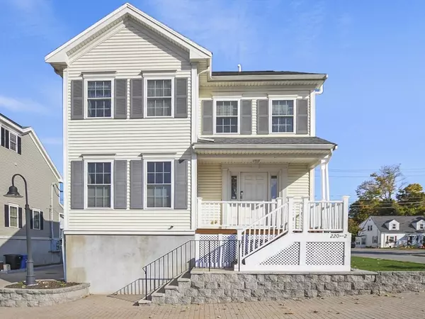 220 Grove St #2, Waltham, MA 02453