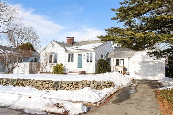 8 Tilton St, Newburyport, MA 01950