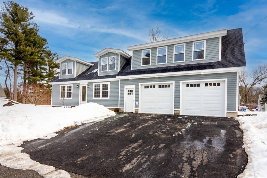 21 Rhoda Street, Tewksbury, MA 01876