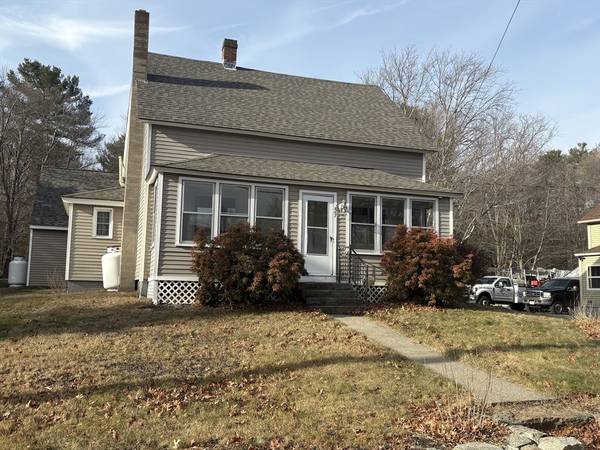 227 Union St, Northbridge, MA 01534