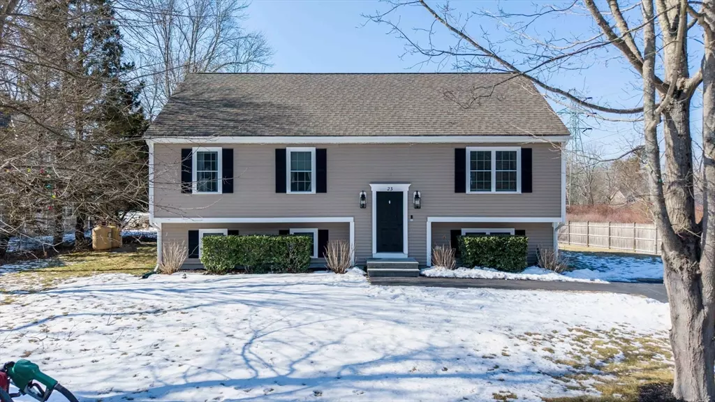 23 Johnson St, Taunton, MA 02780