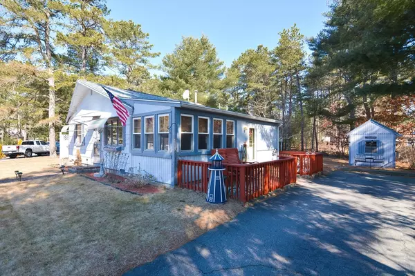 Wareham, MA 02538,8 Dove Ave