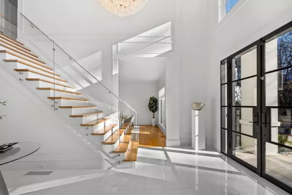 Brookline, MA 02445,100 Cottage Street