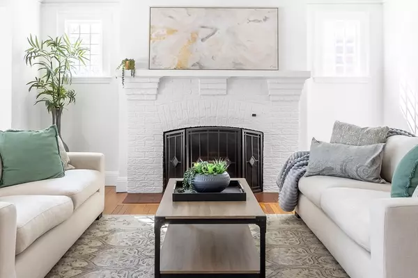 Needham, MA 02492,79 South Street