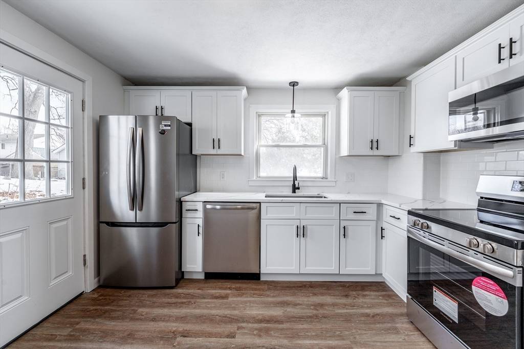 Springfield, MA 01104,117 Monrovia Street