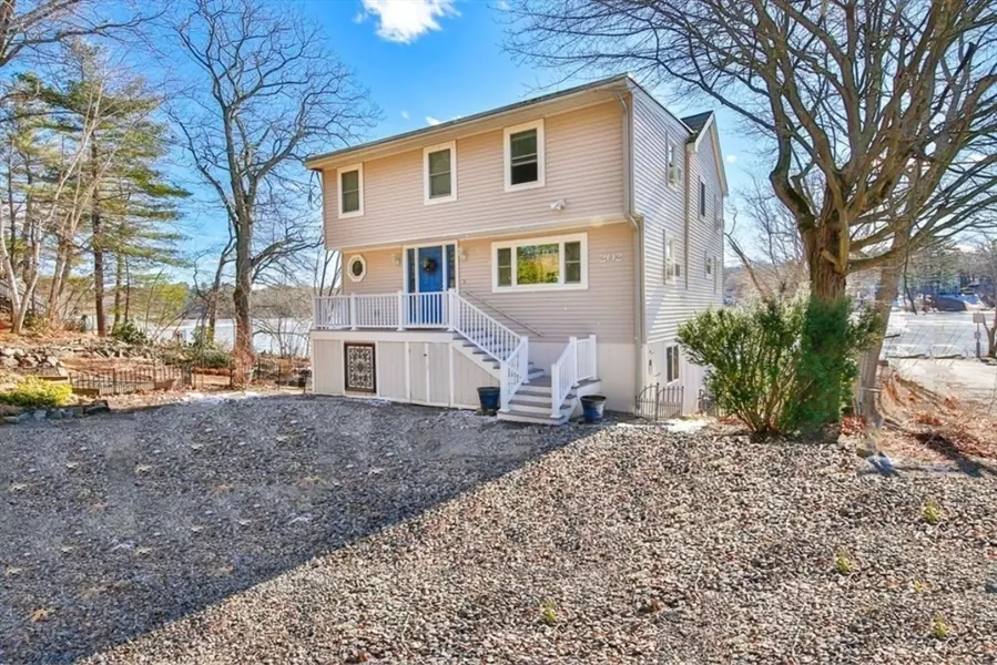 202 W Main St, Georgetown, MA 01833