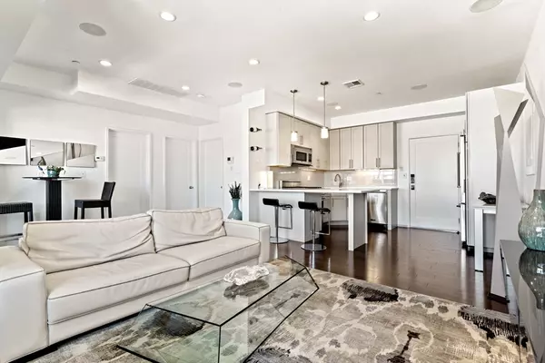 Boston, MA 02127,345 D St #11