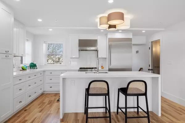 Cambridge, MA 02141,133 Spring St #3L