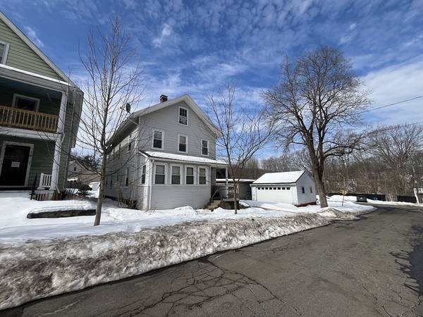 18 Franklin St, Montague, MA 01349