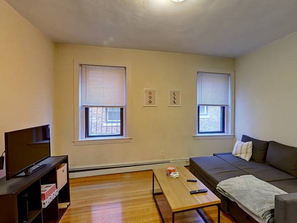 11 Aberdeen St. #4, Boston, MA 02215