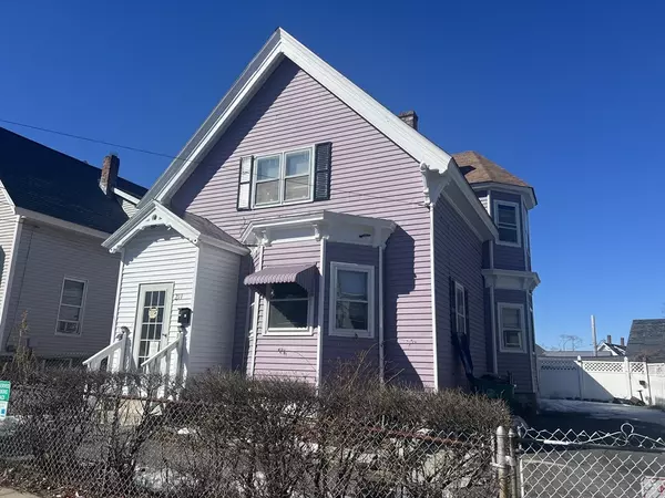 211 Westford Street, Lowell, MA 01851