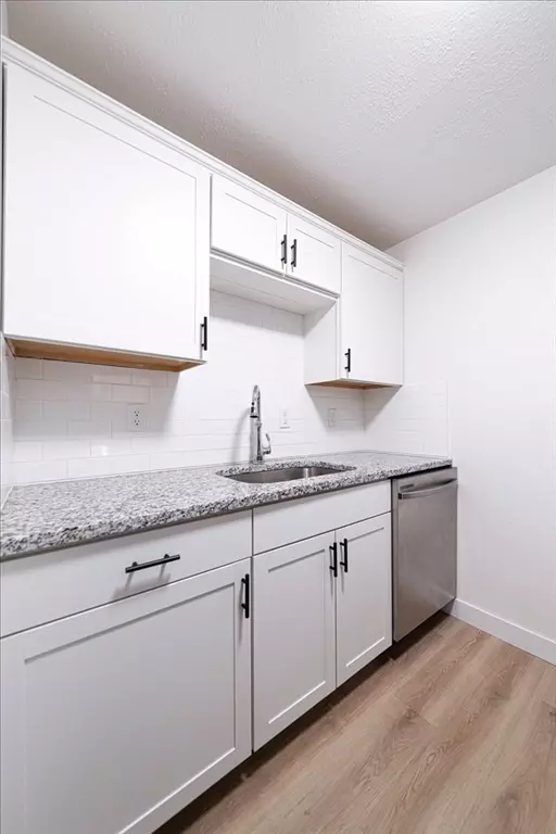 Northbridge, MA 01588,171 Heritage Dr #171