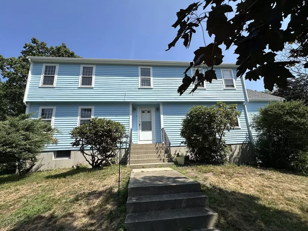 Lexington, MA 02421,5 Freeman Cir