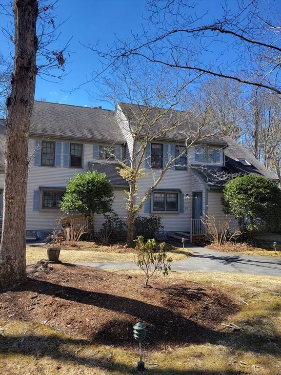 Mashpee, MA 02649,35 Santuit Pond Way #8C