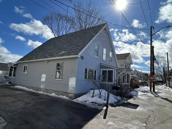 Exeter, NH 03833,13 Kossuth St