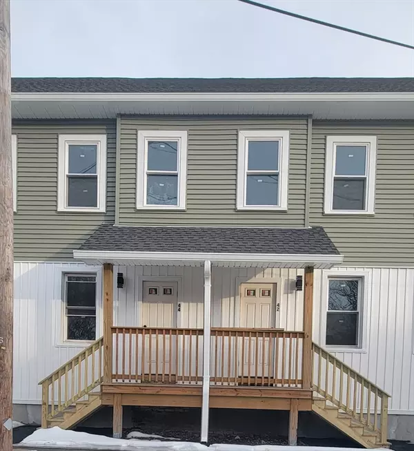 42 Front St #42, Chicopee, MA 01013