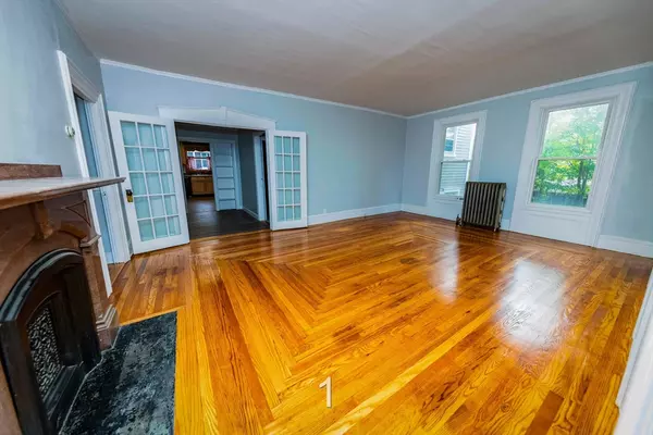 321 High St, Fall River, MA 02720