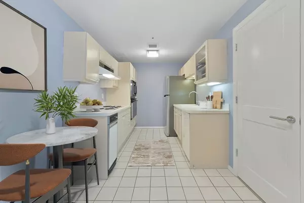 Boston, MA 02116,300 Boylston St #714