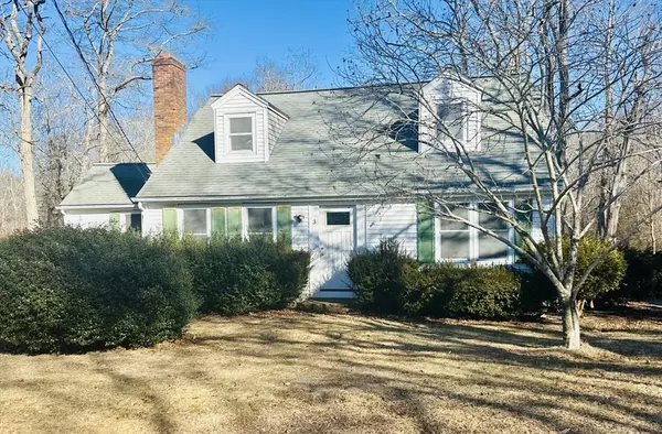 3 Tory Ln, Bourne, MA 02532