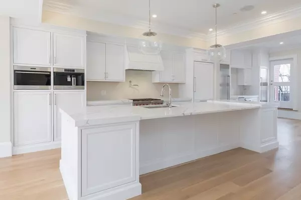 Boston, MA 02108,71 Mount Vernon St #1