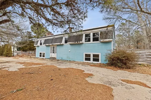 1460 Massasoit Rd, Eastham, MA 02642