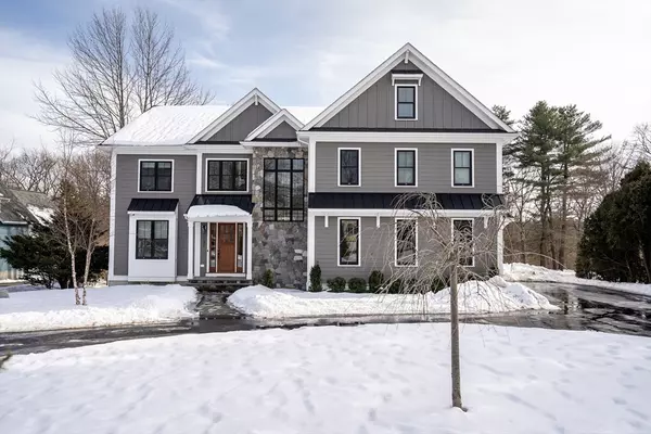 137 Woburn St, Lexington, MA 02420