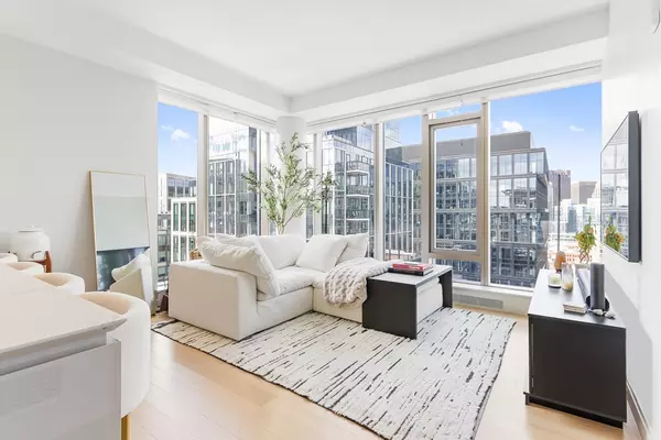 135 Seaport #2105, Boston, MA 02210