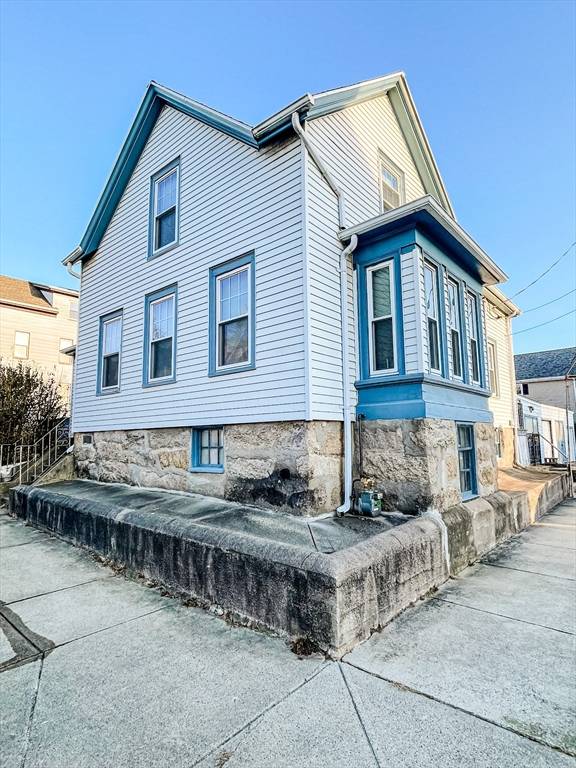 124 Parker St, New Bedford, MA 02740