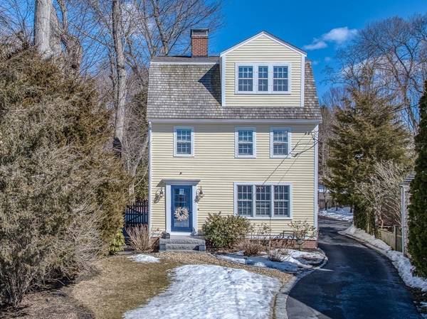 490 Main St, Amesbury, MA 01913