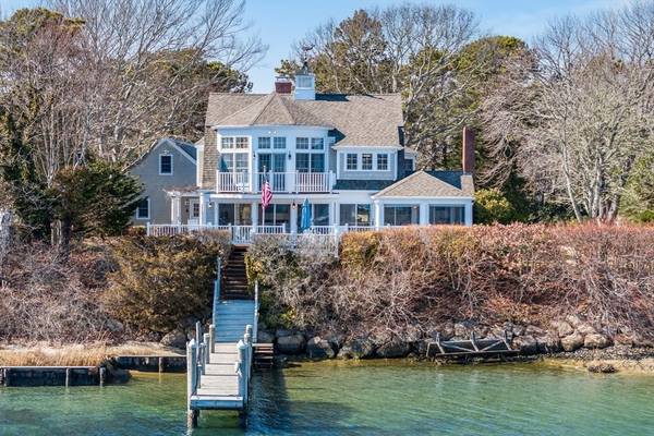 436 Acapesket Rd, Falmouth, MA 02536