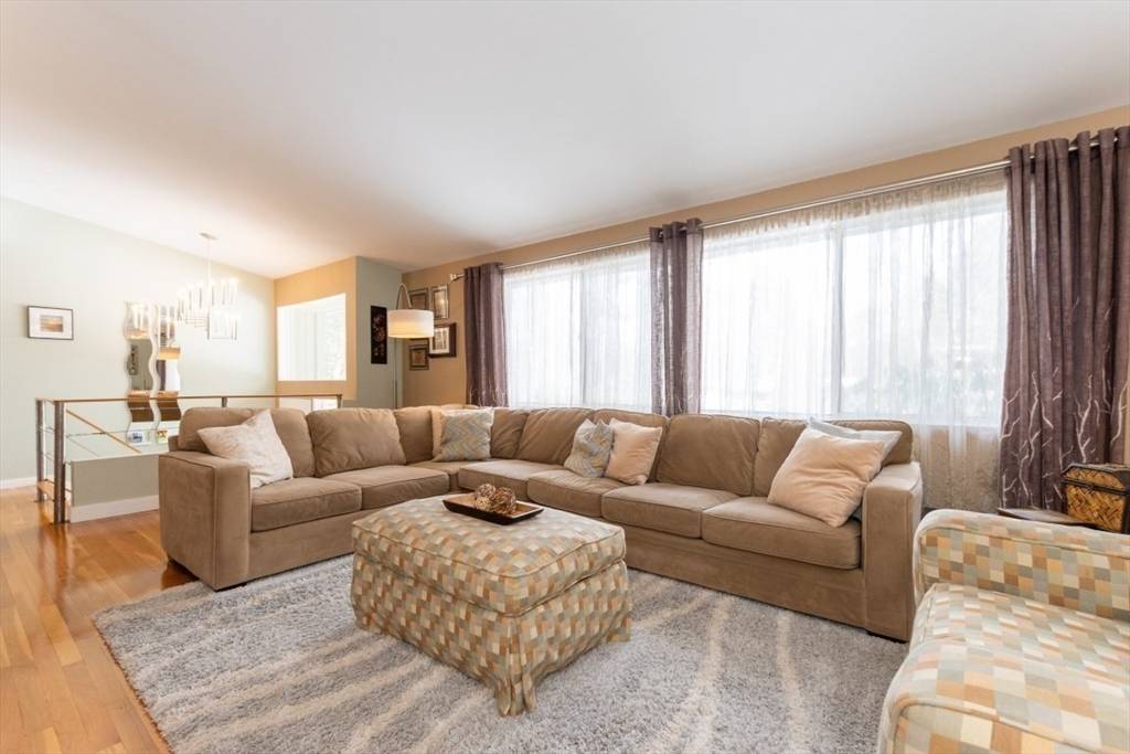 Natick, MA 01760,6 Indian Ridge Road