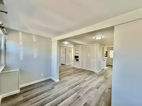 Weymouth, MA 02189,14 Patterson St #14