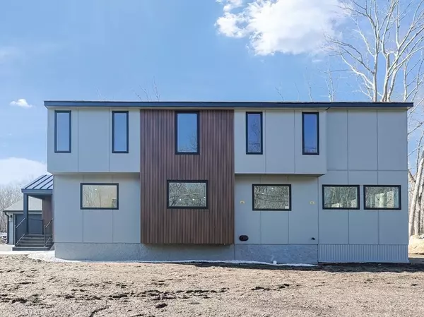 Sharon, MA 02067,116 Oak Hill Dr