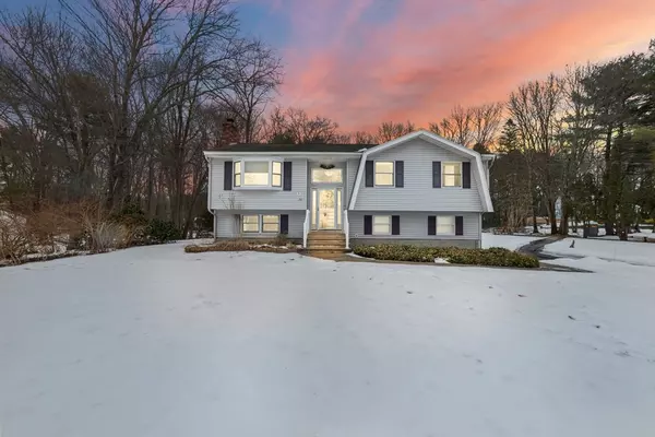 20 Wedgewood Rd, Tewksbury, MA 01876