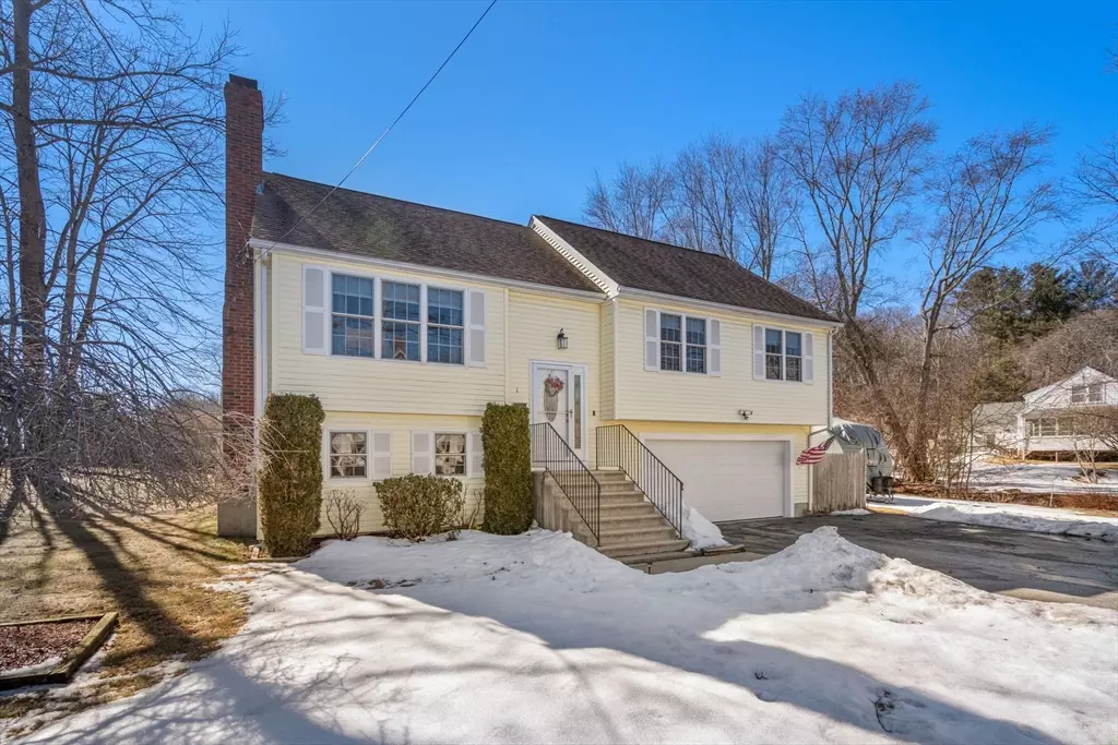 Northbridge, MA 01588,1 Highland St.