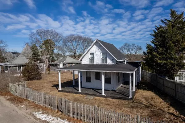 3/5 Cresent Place, Wareham, MA 02558