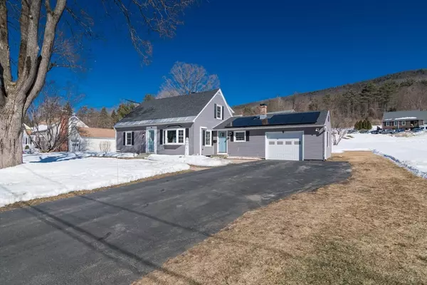 Shelburne, MA 01370,53 Maple Street