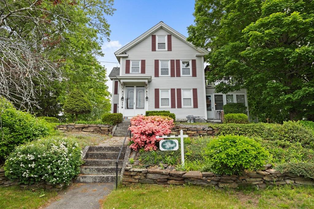 Lowell, MA 01854,179 Varnum Avenue #2