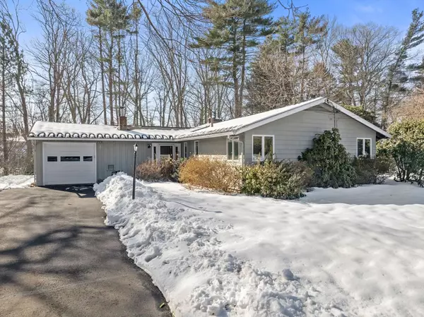 15 Richard Road, Wayland, MA 01778