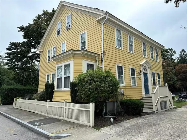 23 Greene St #C, Warren, RI 02885