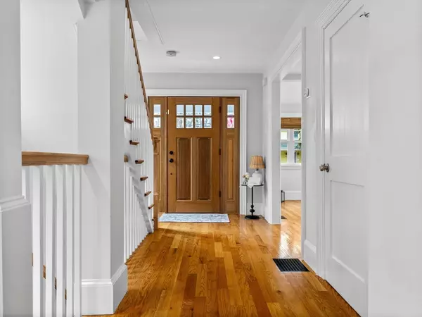 Wellesley, MA 02482,79 Donizetti St