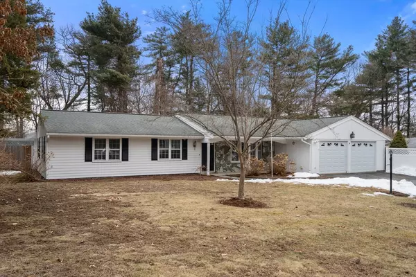 5 Hickory Ln, Framingham, MA 01701