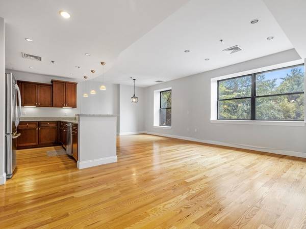 10 Corporal Mcternan #204, Cambridge, MA 02139