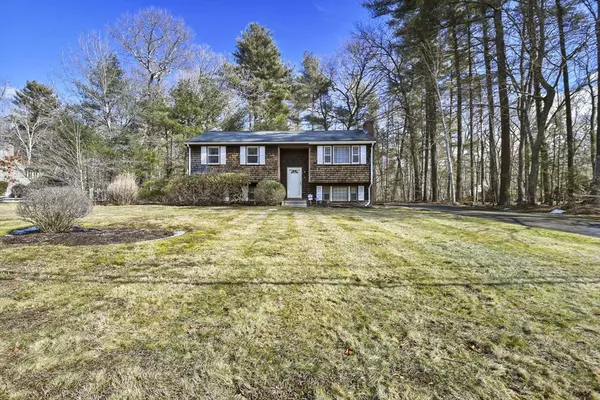 117 Black Brook Rd, Easton, MA 02375